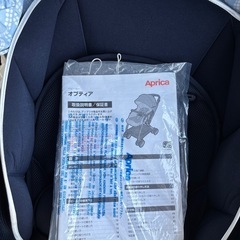 Apricaベビーカー オプティアの画像