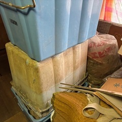 漁業用具色々（アサリ漁？）の画像