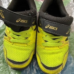 asics！！16cmスニーカーの画像