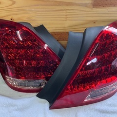 マジェスタ純正テールランプ左右セット現状の画像