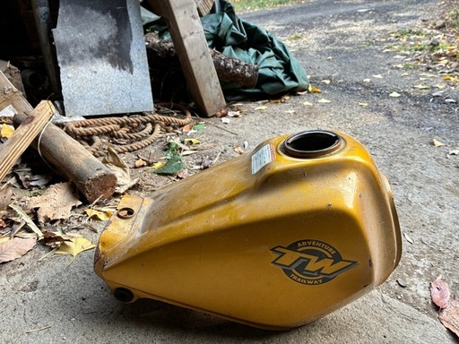 TW200 純正タンク 【公式通販】 TW200純正燃料タンク