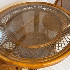 ラタン　　テーブルと椅子セット の画像