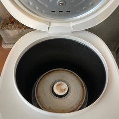 【お取引中】炊飯器 PURETONE (HTD-350WH)の画像