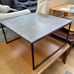★リユースのサカイつくば店★TK7502  センターテーブル グレー H60，54×D60，54×W30，27 クリーニング済みの画像