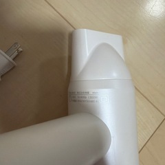 1300W ハンドヘルド ヘアドライヤー ホワイトの画像
