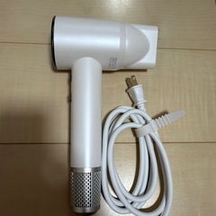 1300W ハンドヘルド ヘアドライヤー ホワイトの画像