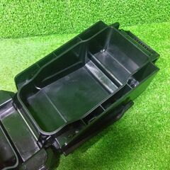 マキタ(makita) MR113B コードレスラジオ【船橋馬込店】【店頭取引限定】【中古】管理番号：ITIYLT1XSO68の画像