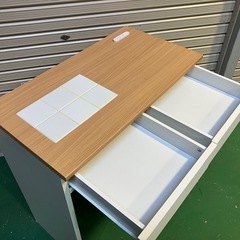 キッチンカウンター タイル天板の画像