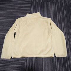 130cm 無印良品　MUJI クリーム色　ベージュ　アウター　上着　ジャケットの画像