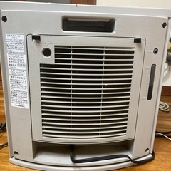 加湿、空気清浄付ファンヒーターの画像