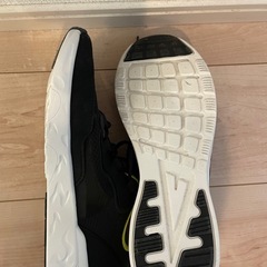 【極美品】スニーカー　ブラックの画像