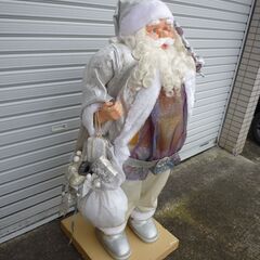 ☆クリスマス　サンタクロース　高さ 約113㎝　サンタ　人形　フィギュア　ホワイトガウン　オブジェ　置物　飾り　インテリアの画像