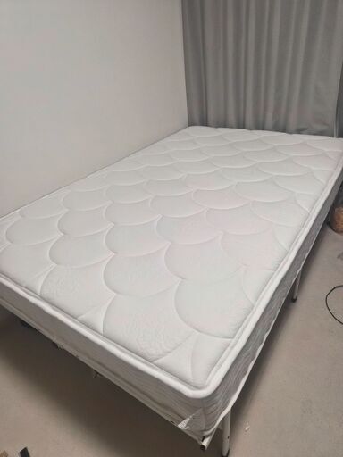 ベッドのマットレス+フレームの販売です (ヨンス) 矢場町のベッドの