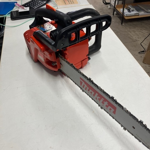 ロ2602-0016 makita エンジンチェンソーMDE331 動作確認済み　中古
