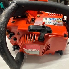 ロ2512-011 makita エンジンチェンソーMDE331 動作確認済み　中古の画像