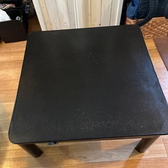 こたつテーブルの画像