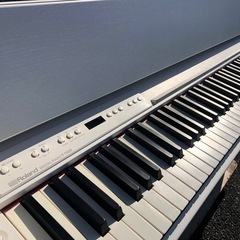 ローランド F-140Rの画像