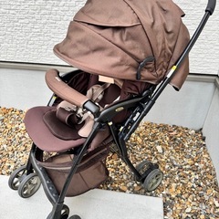 Aprica Flyle(ベビーカー)ブラウンの画像