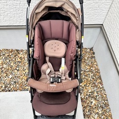 Aprica Flyle(ベビーカー)ブラウンの画像