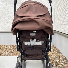 Aprica Flyle(ベビーカー)ブラウンの画像