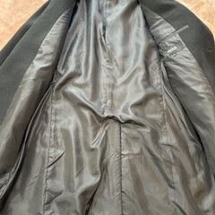 コムサイズムCOMME CA ISMチェスターコート ステインカラーコート スプリングコート メンズコート cort アウター 冬服 紳士服 ブラック  ビジネス 営業 プライベート カジュアル冠婚葬祭スペア予備布生地 スペア予備ボタン メンズmen’s男性用の画像