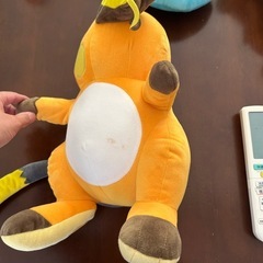 ライチュウのぬいぐるみの画像