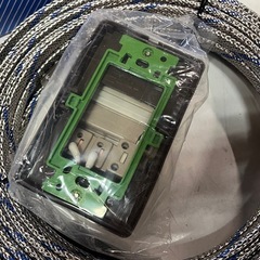 未使用品 アサヒ 排水路ヒーター AH-10P 凍結防止器 屋外コンセント付き 100V専用 200W 発熱線長さ10m 箱入 発熱動作確認済み ①の画像