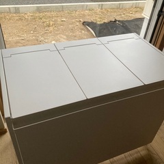 Tower ゴミ箱　3分別　分別ダストワゴン　タワー / 蓋付き / 目隠し / 3分別 / 45Lの画像