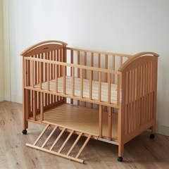 ミキハウスベビーベッドの画像