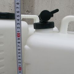 【手渡し】キャプテンスタッグ　ウォータータンク　２０Lの画像