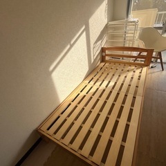 IKEAのシングルベッドの画像