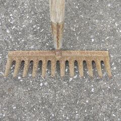 【手渡し】レーキ　トンボの画像