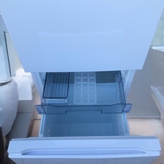 ヤマダオリジナル 冷蔵庫 179L 右開き 2ドア 幅48.6cm 一人暮し向け YRZ-F17M 2025年製 クリーニング済みの画像