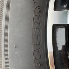 アルファード　30用スタッドレスタイヤ　アルミ付き　の画像