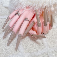 ハンドメイド　ネイルチップの画像