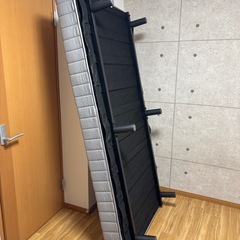 脚付きマットレス シングルの画像