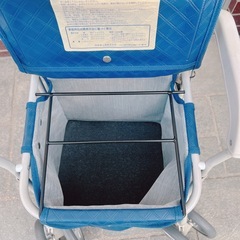 シルバーカー　ブルーの画像