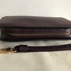 ルイヴィトン タイガ セカンドバッグ アカジューの画像