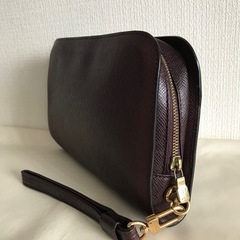 ルイヴィトン タイガ セカンドバッグ アカジューの画像