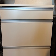 美品 3段キッチンボード 食器棚 キャビネット ホワイト&シルバーの画像