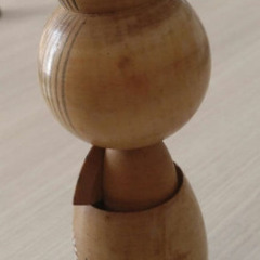 木製こけし人形 花柄 約15cmの画像