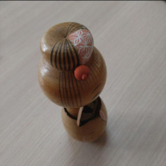 木製こけし人形 花柄 約15cmの画像