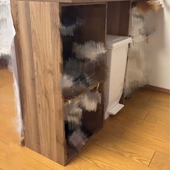 【0円】ニトリ　食器棚　デスク　　の画像