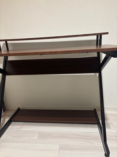 【週末値下げ　美品】パソコンデスク　定価17,000円　　　