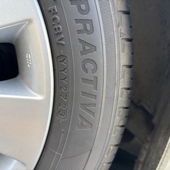 14インチタイヤ付きホイールの画像