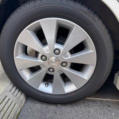 14インチタイヤ付きホイールの画像
