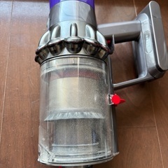 ダイソンSV12コードレスクリーナーの画像