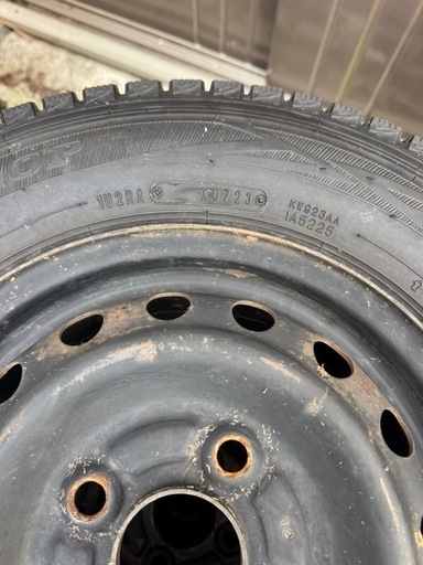 ダンロップ　ウインターマックス　145/80-12 2023年製　ほぼ新品です　ホンダ用球面ナット用ホイールです