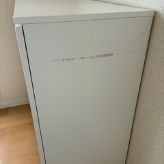 IKEA BRIMNES キャビネット の画像