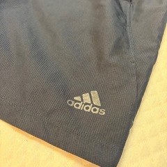 adidasメンズショートパンツ　ネイビー　Oサイズの画像